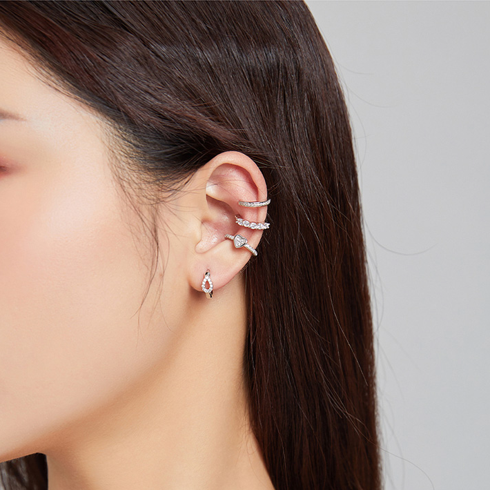Bague d'Oreilles Brillante <titolo_esteso><span>en argent 925 plaqué or blanc avec zircons blancs</span></titolo_esteso> - Image 2