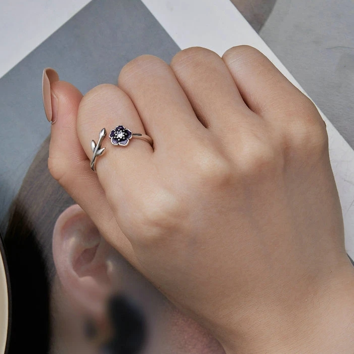 Bague Fleur Violette <titolo_esteso><span>en argent 925 plaqué or blanc ajustable émaillées violet avec zircon blanc</span></titolo_esteso> - Image 5