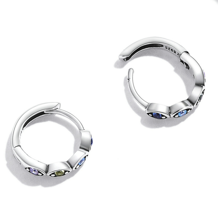 Boucles d’Oreilles Créoles Yeux Protecteurs <titolo_esteso><span>en argent 925 plaqué or blanc avec zircons colorés</span></titolo_esteso> - Image 5