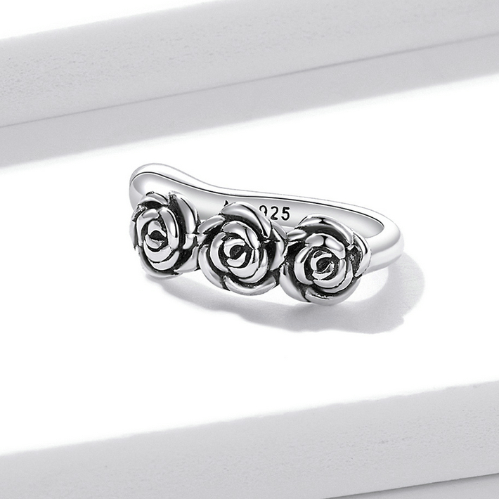 Bague d'Oreilles Roses <titolo_esteso><span>en argent 925 plaqué or blanc</span></titolo_esteso> - Image 4